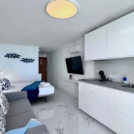 On The Beachfront In Apartman Patalavaca